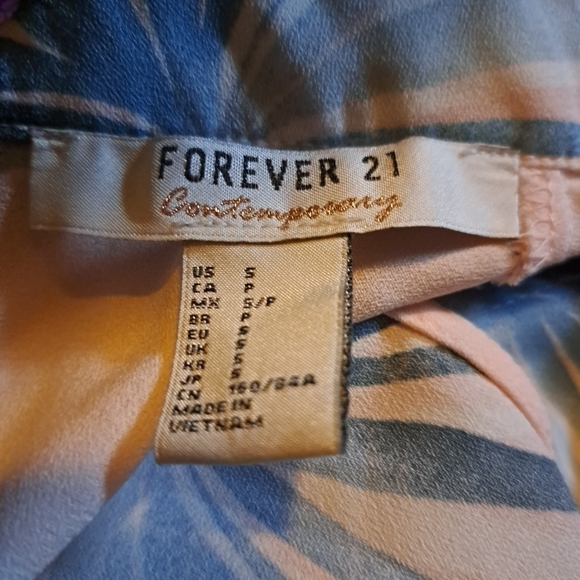 Forever 21 tanktop - Picture 3 of 3